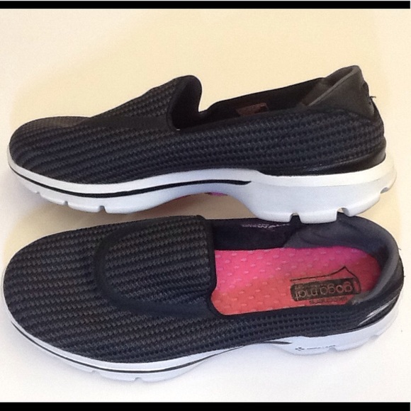 skechers slip on shoes with cut out